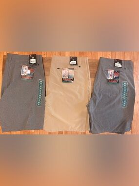 (3) Denali Lightweight  Stretch Hybrid Shorts Mens 40 MSRP $48eachNWT